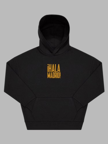 Mockup czarna bluza przód Hala Madrid.jpg