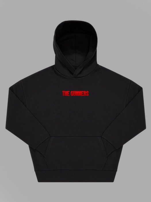Mockup czarna bluza przód 2.jpg