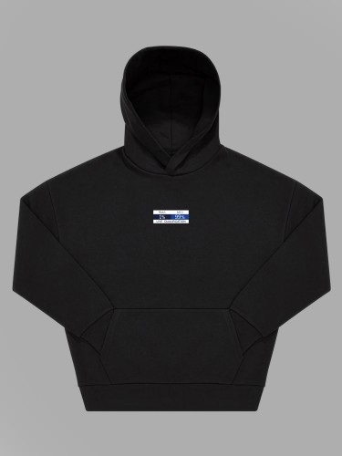 Mockup czarna bluza przód real.jpg