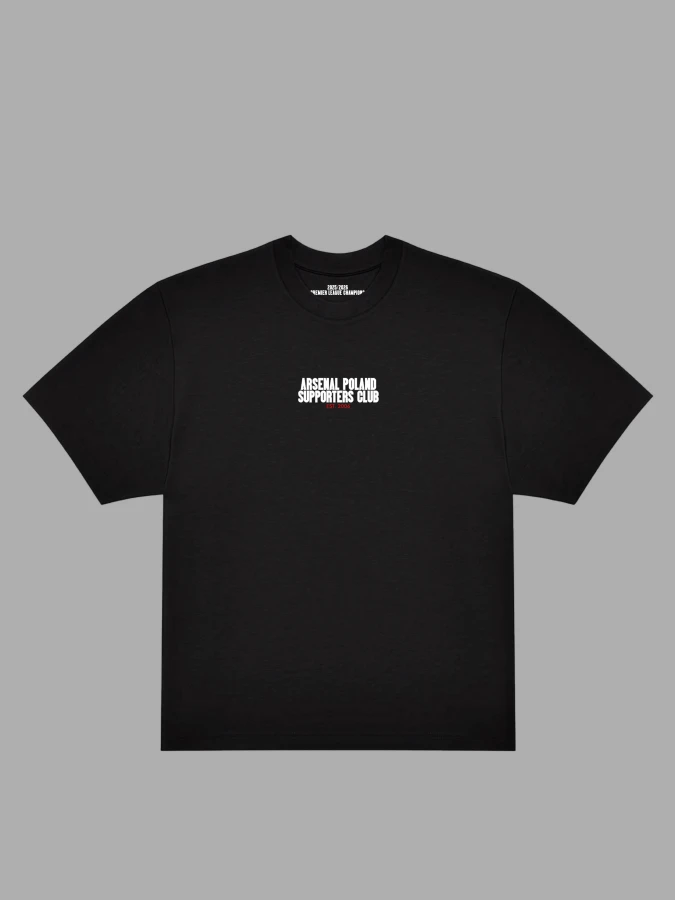 Mockup czarna koszulka przód DONE.jpg